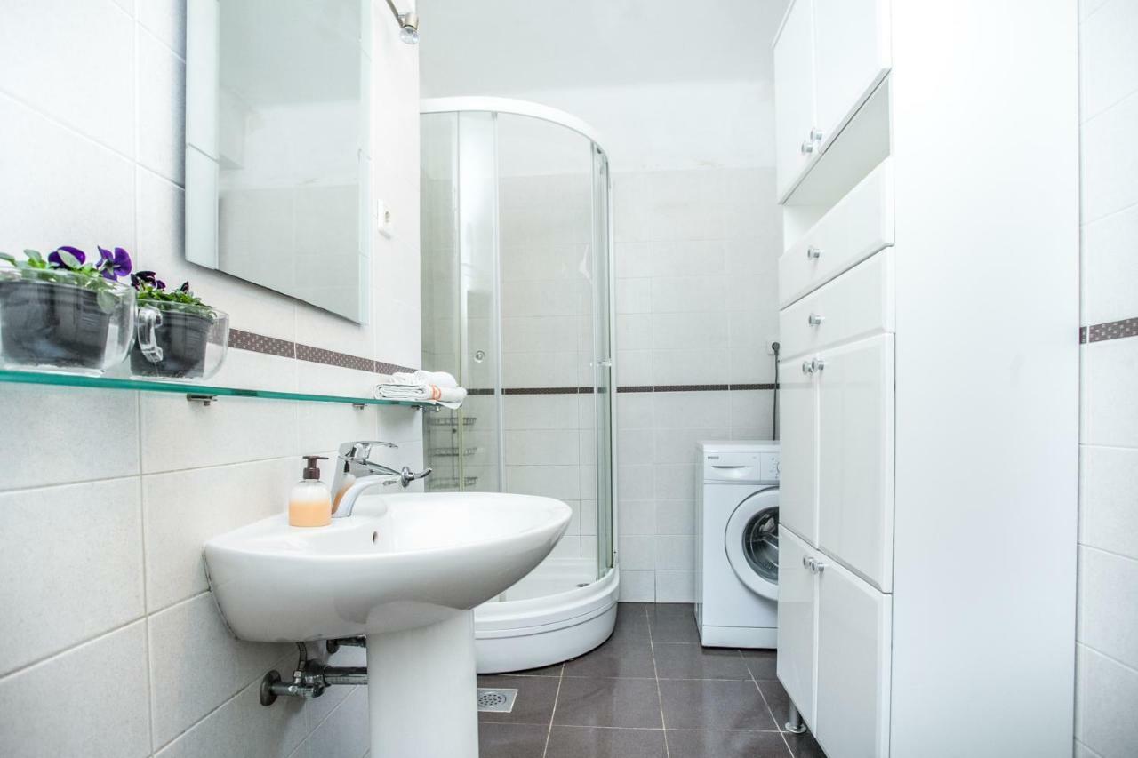 Apartment Nina , Bacvice Beach 스플리트 외부 사진